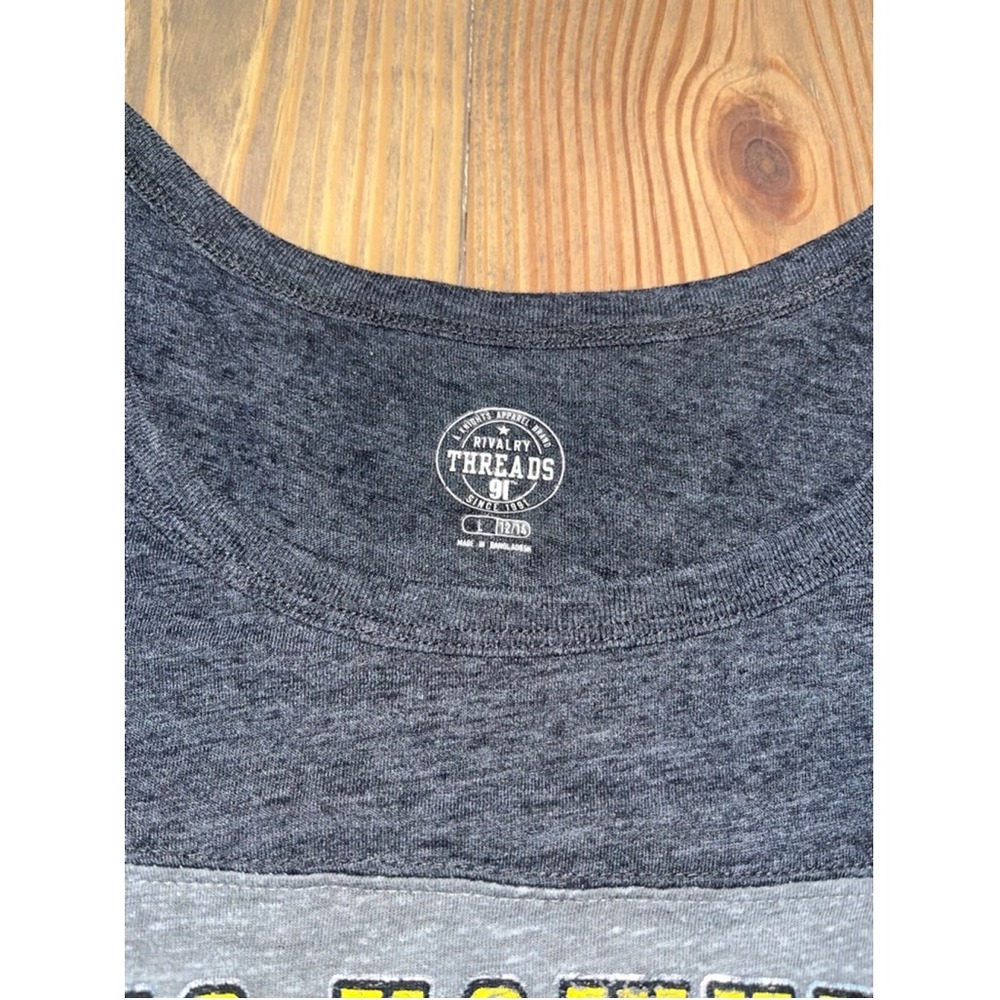 Iowa Hawkeyes Women's Shirt Rivalry Threads Sz Large 12-14 Preloved, 0017 B1 - Picture 5 of 7